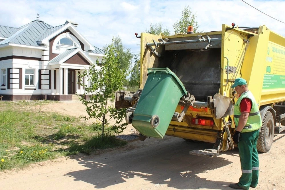 Вывоз мусора с дачи СНТ в Новоалтайске от ПроМусор — вывоз дачного и садового мусора, цена от 1687 руб