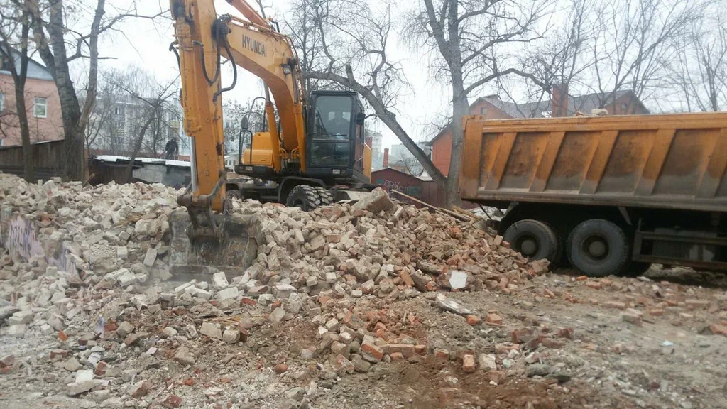 Вывоз мусора ОССиГ с выездом в Новоалтайске в октябре