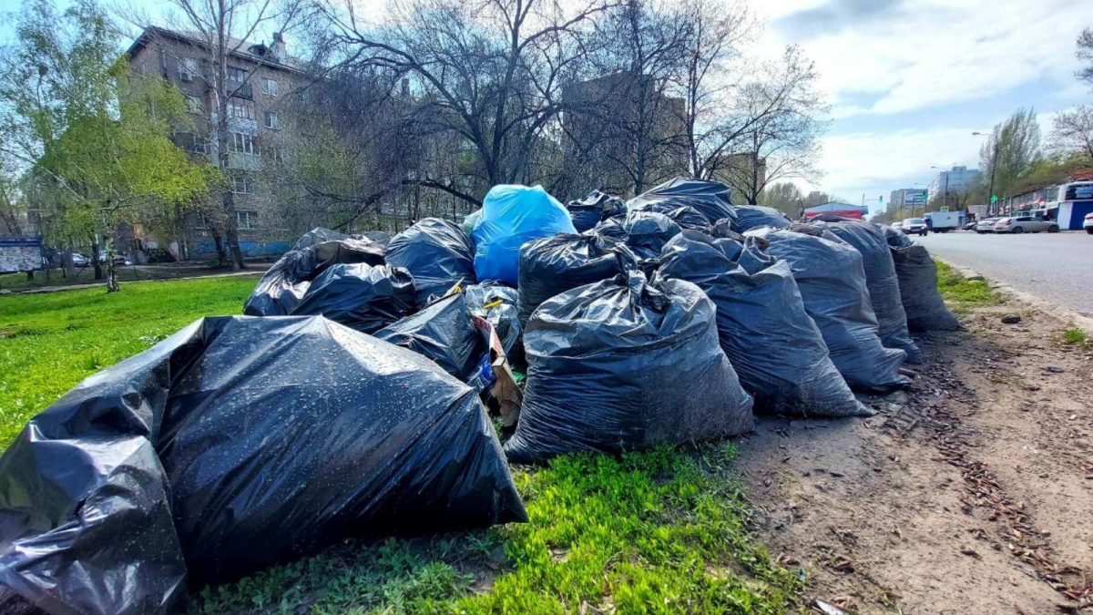 Вывоз и утилизация мусора после субботника в Новоалтайске в октябре
