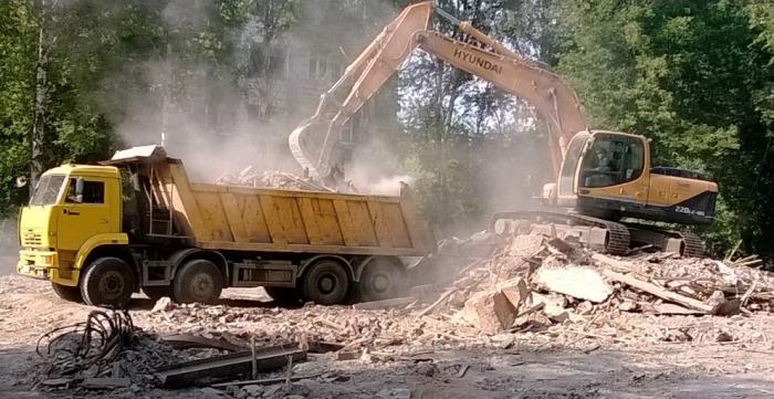 Вывоз бетонного боя и ЖБИ отходов в Новоалтайске от ПроМусор, цена от 2760 руб., утилизация и переработка